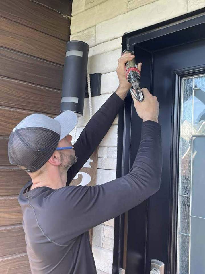 Pose de portes Terrebonne